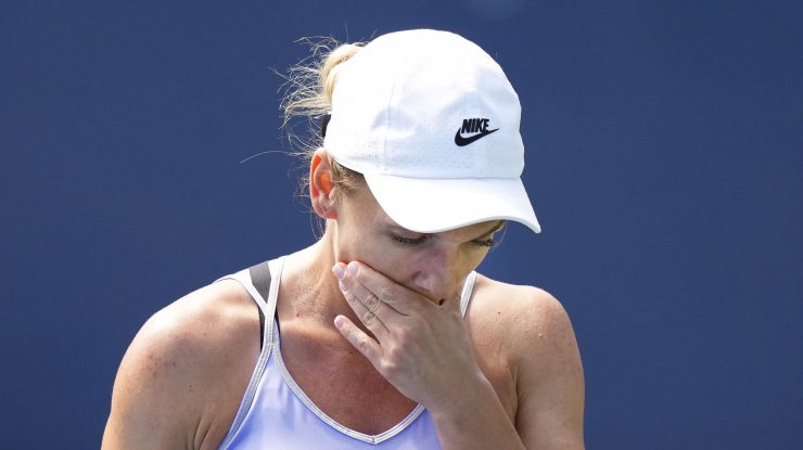 Presa internaţională scrie pe larg vineri despre suspendarea provizorie de către Agenţia Internaţională de Integritate în Tenis a Simonei Halep pentru un test pozitiv făcut la US Open din acest an.