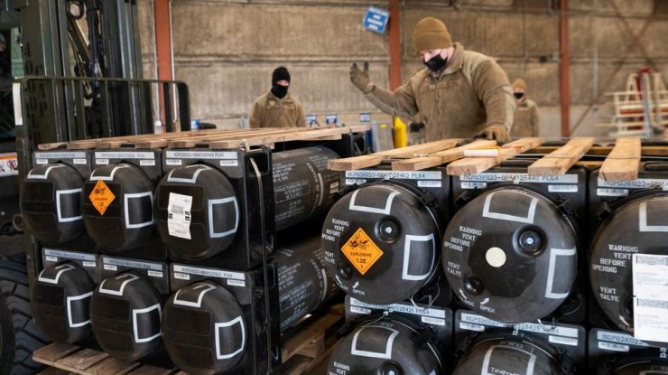 SUA anunță un nou pachet de asistență militară de 725 de milioane de dolari pentru Ucraina