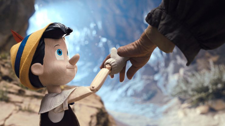 VIDEO. Filmul „Pinocchio”, regizat de Guillermo del Toro, a impresionat mulțimea la premiera mondială de la Londra