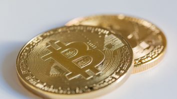 Cum influențează alegerile americane piața cripto? Bitcoin atinge cel mai ridicat nivel din toate timpurile în noaptea votului