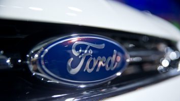 Ford recheamă în service peste 630.000 de SUV-uri din cauza riscului de incendiu la motor