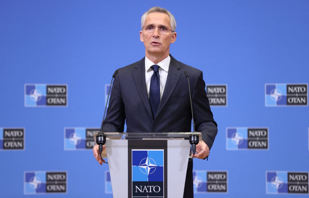 Șeful NATO, Jens Stoltenberg, spune că ucrainenii „fac progrese” în contraofensivă