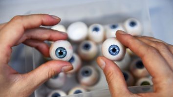 VIDEO. Primele retine artificiale create din celulele stem ale copiilor cu sindrom Usher