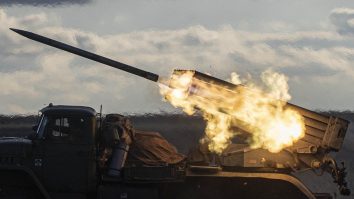 Iranul anunță producerea primei rachete balistice hipersonice