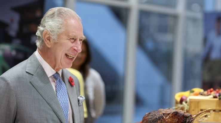 Regele Charles al III-lea a interzis servirea de foie gras în toate reședințele regale britanice