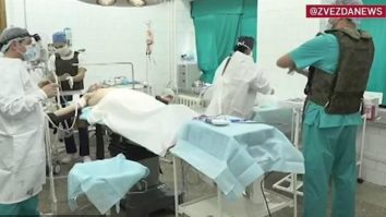 FOTO. Unui soldat rus i-a fost scoasă din piept o bombă neexplodată. Medicii l-au operat cu veste antiglonț