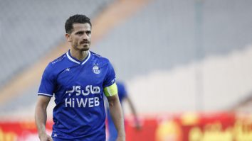 Un fotbalist iranian de top a fost arestat înaintea meciului cu Țara Galilor pentru că susține propaganda față de republica islamică