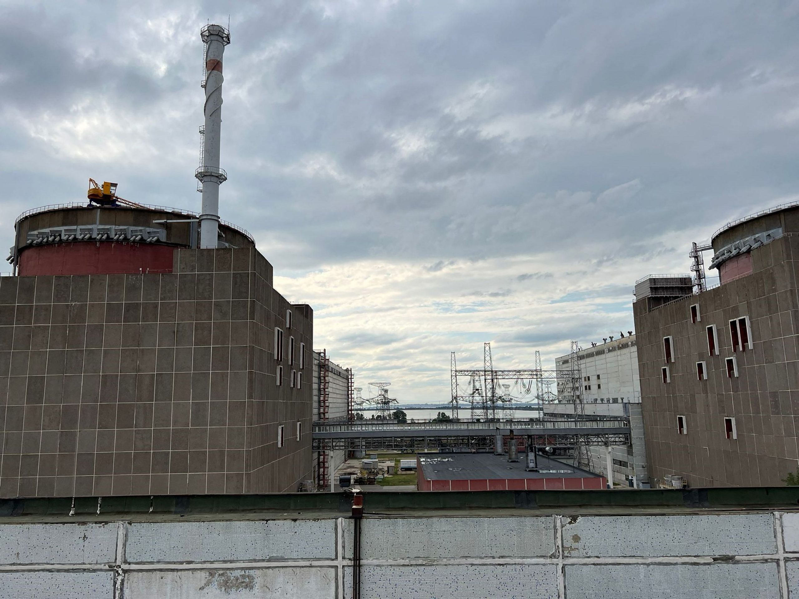 LIVE UPDATE. 268 de zile de invazie. Aproape jumătate din sistemul energetic ucrainean, scos din funcţiune de atacurile ruseşti