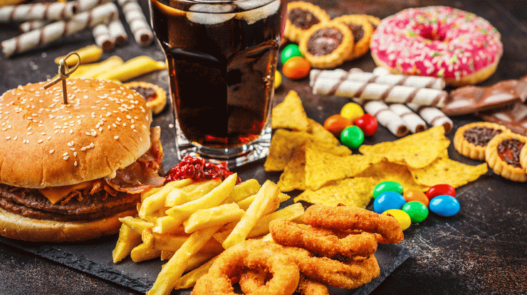 STUDIU. Consumul de alimente ultraprocesate este legat de moartea prematură