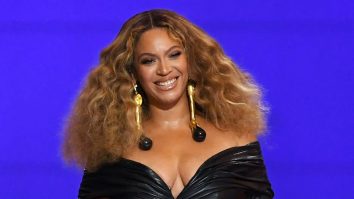 VIDEO. Beyonce șochează publicul cu apariția sa extravagantă, în noaptea de deschidere a Renaissance World Tour