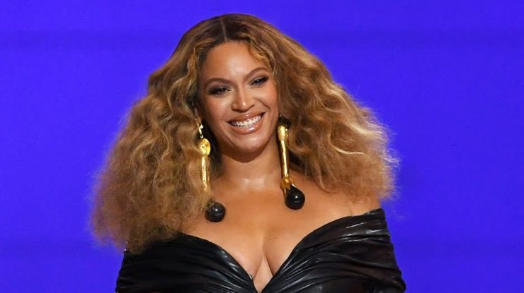 VIDEO. Beyonce șochează publicul cu apariția sa extravagantă, în noaptea de deschidere a Renaissance World Tour