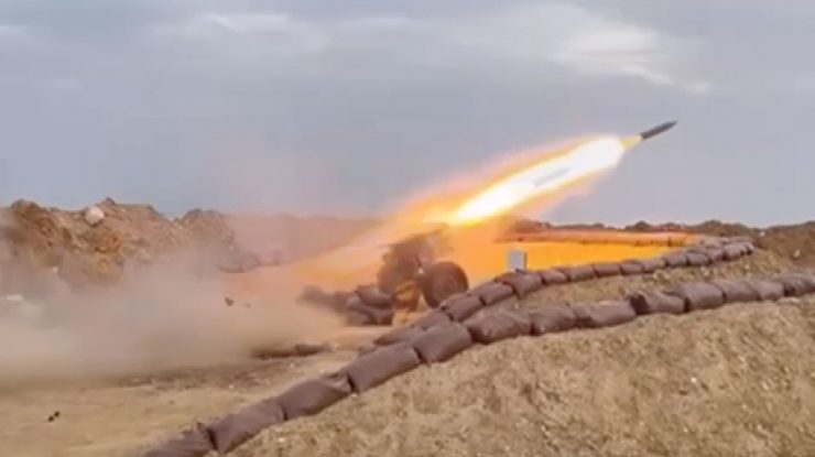 TASS: Rusia a activat apărarea aeriană într-un oraș din Crimeea, unde s-a auzit o explozie