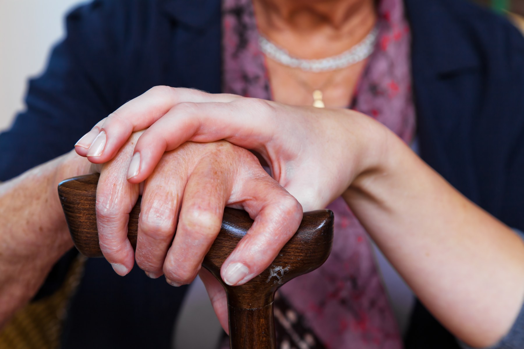 STUDIU. Un simptom vizibil poate fi primul semn al bolii Parkinson