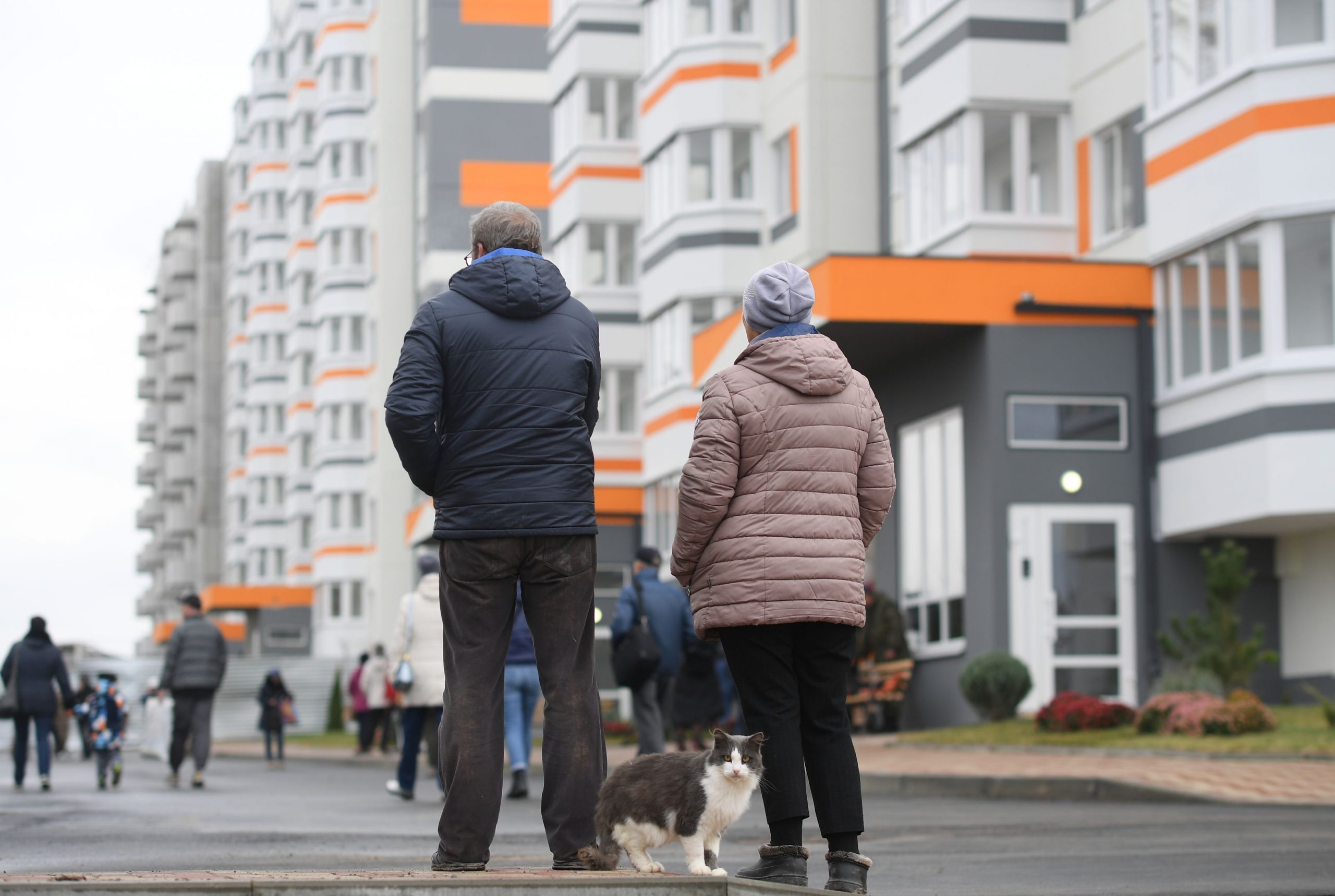 Numărul imobilelor vândute în România scade