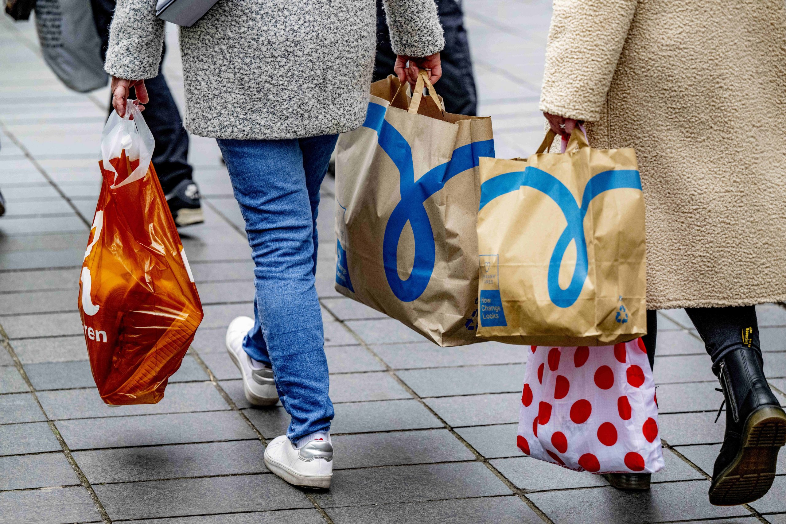 România atinge 86% consum individual per capita din media UE. Ce înseamnă această creștere pentru consumatori?