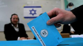 Israelienii votează în al cincilea scrutin din ultimii patru ani. Netanyahu vrea să revină la putere