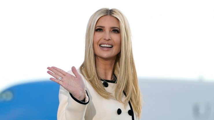 Ivanka Trump spune că a terminat cu politica după ce tatăl ei a intrat în cursa pentru 2024