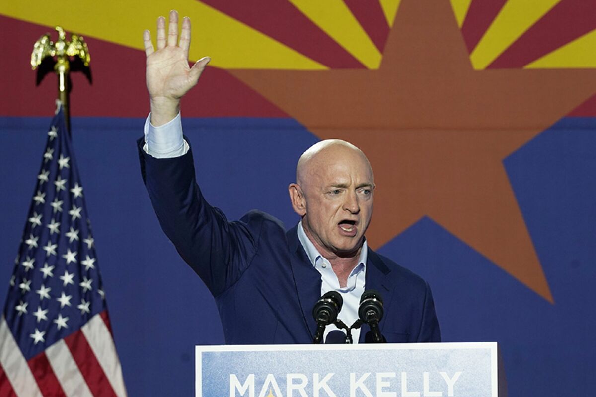Victoria lui Mark Kelly în Arizona îi lasă pe democrați la un loc distanță de controlul Senatului