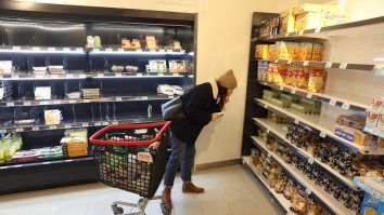 Marea Britanie: Penuria de ouă va dura și după Crăciun, avertizează industria de profil