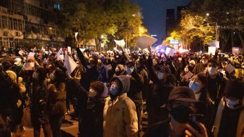 China începe anchetele privind protestele față de măsurile COVID din weekend