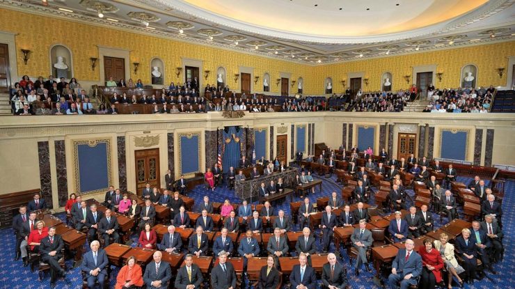 Senatul american a adoptat o lege bipartizană istorică pentru protejarea căsătoriilor între persoane de același sex și interrasiale