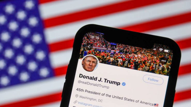 Elon Musk începe un sondaj pe Twitter privind restabilirea contului lui Trump