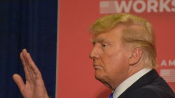 Trump, dat în judecată pentru defăimare de o jurnalistă care îl acuză de viol, depune mărturie în instanță