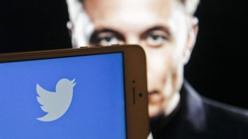 Twitter își anulează decizia de a interzice link-urile către alte rețele sociale