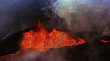 Este stare de alertă în Hawaii în urma erupției vulcanului Mauna Loa