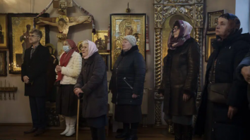 Mulți ucraineni sărbătoresc pentru prima dată Crăciunul pe 25 decembrie într-o ruptură de tradiția comună cu Rusia