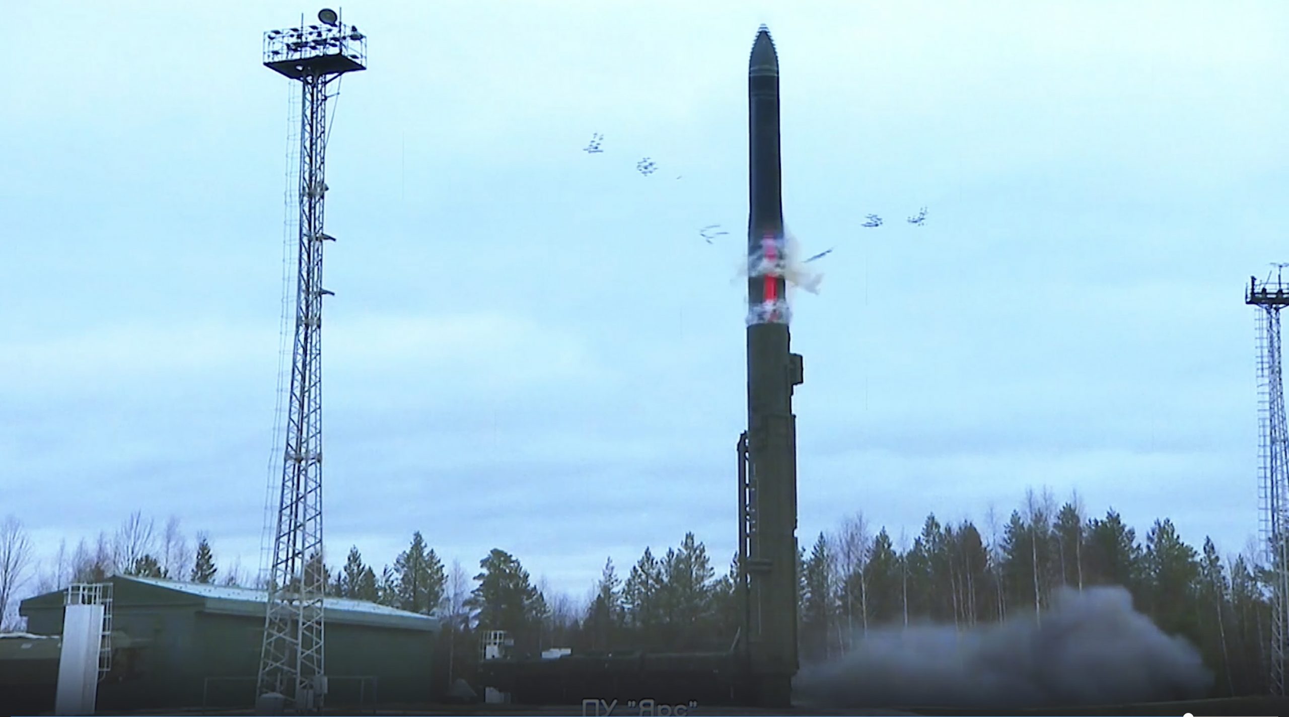 LIVE UPDATE. 295 de zile de invazie. Rusia anunță instalarea unei rachete intercontinentale înainte de „Ziua Forțelor Strategice”