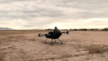 VIDEO. Rotor X lansează noul vehicul aerian electric care poate fi asamblat acasă și nu necesită pilot