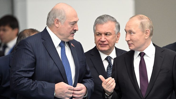 Putin va efectua prima vizită în Belarus după mulți ani