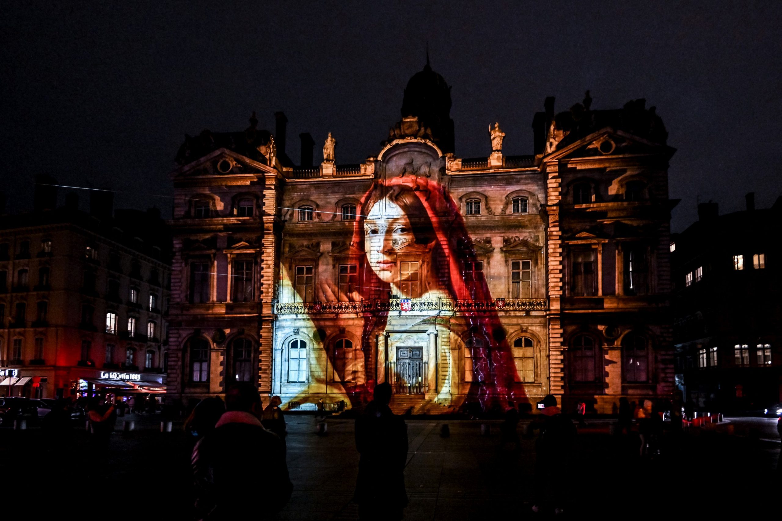 VIDEO. Festivalul Luminilor de la Lyon revine cu poezie, umor și un mesaj de incluziune