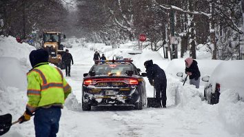 Vremea va fi mai caldă în vestul statului New York după viscolul mortal
