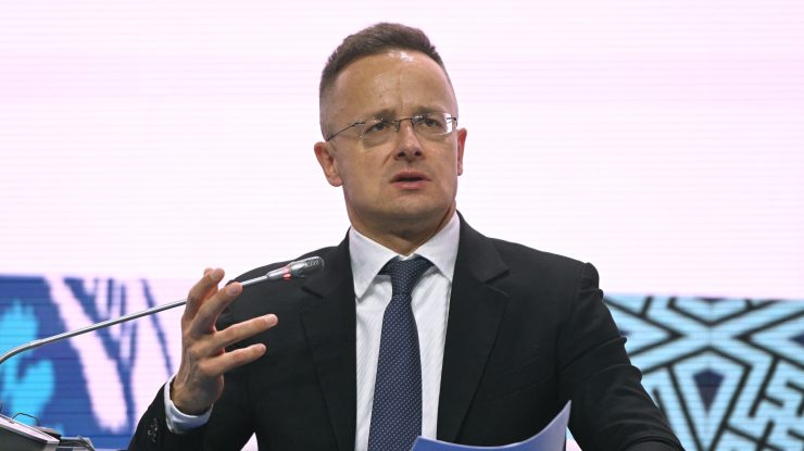 Péter Szijjártó, despre acordul în domeniul energiei verzi semnat la Bucureşti: O reală construcție