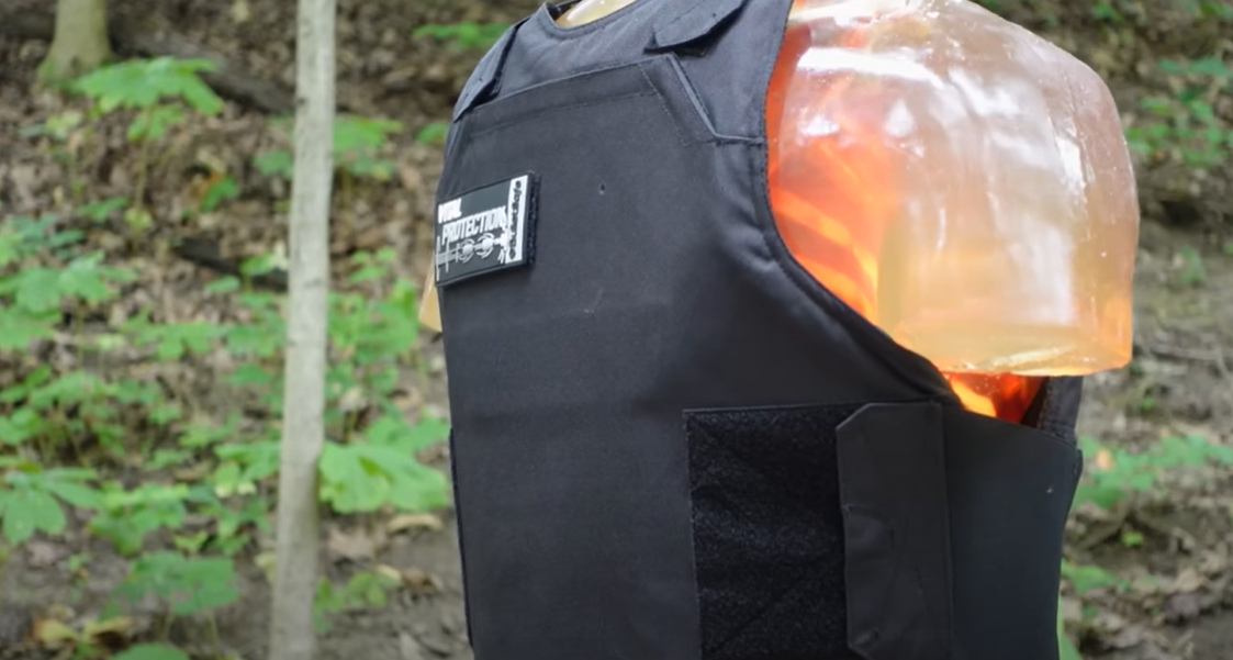 Vestă antiglonț făcută din celule umane: Oamenii de știință creează un gel care oprește proiectilele supersonice