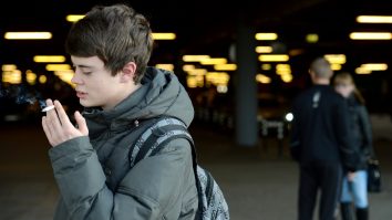 Noua Zeelandă interzice țigările pentru următoarele generații. Guvernul vrea să elimine fumatul până în 2025