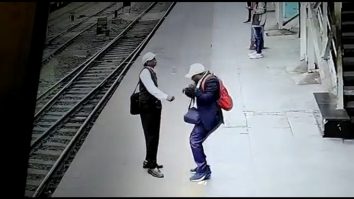 Muncitor feroviar filmat în timp ce este lovit de un cablu electric sub tensiune și se prăbușește pe șine