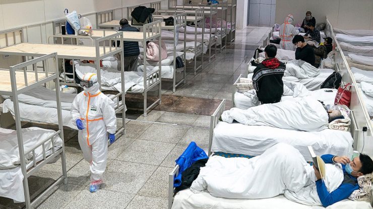 „Nu ne putem proteja nici măcar pe noi înșine”: Haos în spitalele din Beijing, în timp ce cazurile COVID-19 cresc