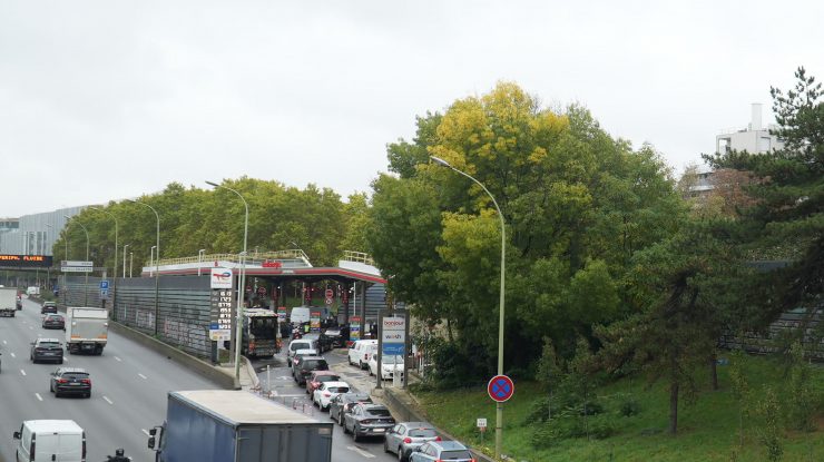 MOL: Situația carburanților în Ungaria este „critică”. Au început cumpărăturile de panică