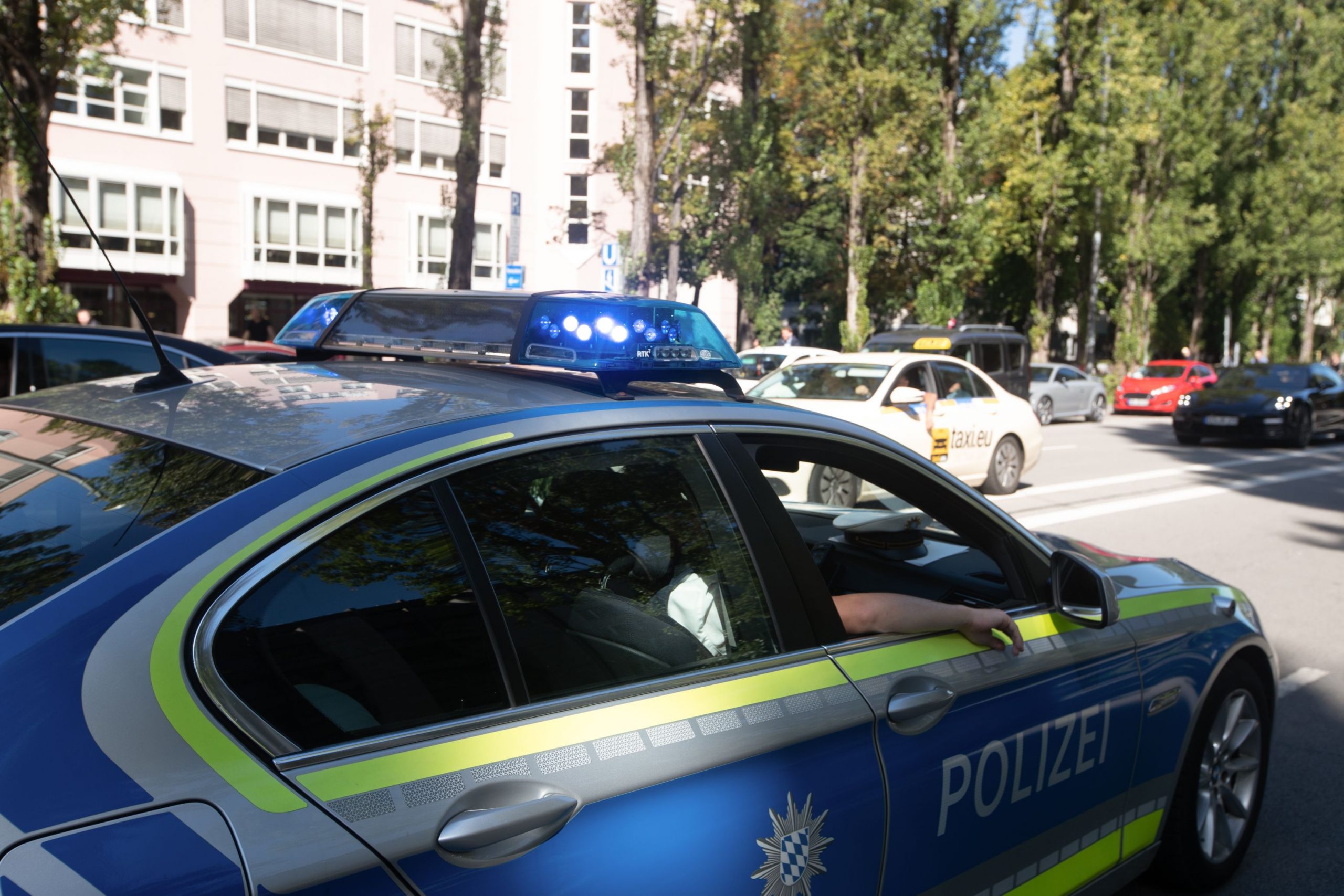 UPDATE. Autorul luării de ostatici din Dresda a murit în timpul intervenției poliției