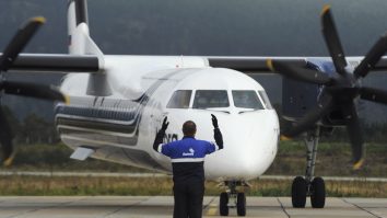 Comisia Europeană validează eliminarea zborurilor interne scurte în Franța în favoarea călătoriilor cu trenul