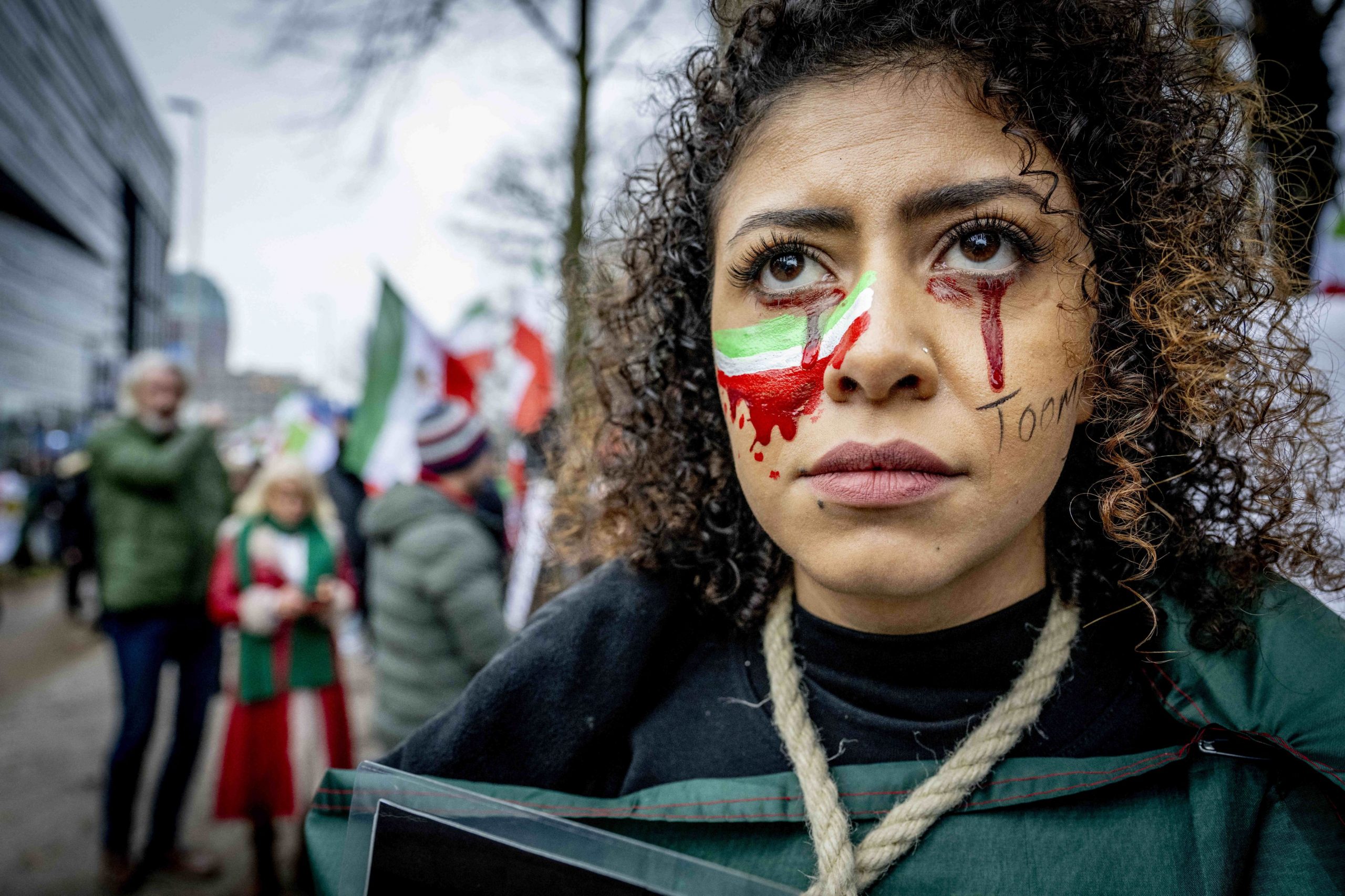 Afganistan: Talibanii interzic femeilor să lucreze pentru ONG-uri naționale și internaționale