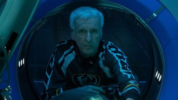 James Cameron lipsește de la premiera Avatar de la Los Angeles după ce a fost depistat pozitiv la COVID