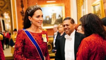Kate Middleton a purtat o rochie stacojie la recepția diplomatică de la Palatul Buckingham