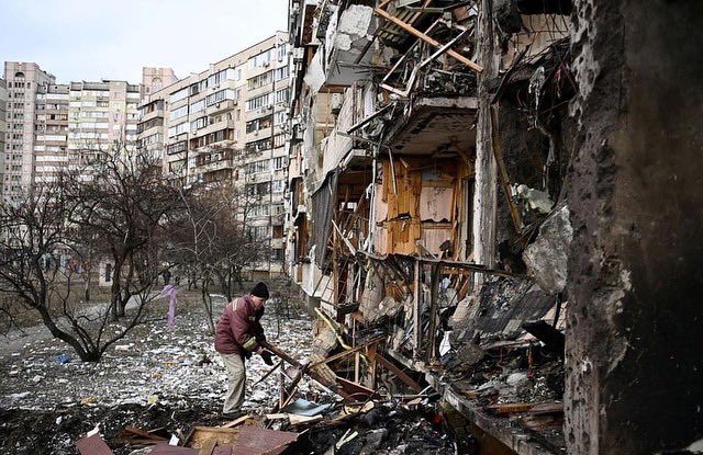 Un baraj masiv de rachete rusești bombardează orașe din Ucraina, inclusiv capitala Kiev