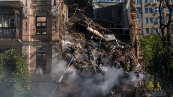 Atacurile cu drone din Ucraina au lovit două clădiri din capitala Kievului