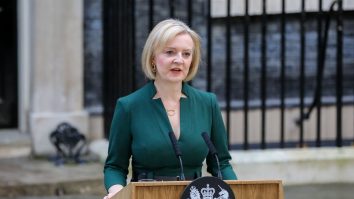 The Guardian: „Urme de cocaină”, găsite într-o reședință guvernamentală deținută de Truss de pe vremea când era ministru