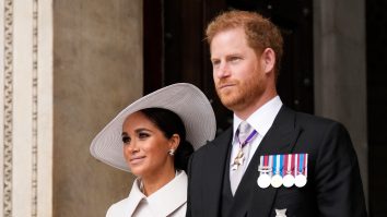 Meghan Markle și Prințul Harry au apărut pe covorul roșu cu doar câteva zile înainte de lansarea serialului Netflix